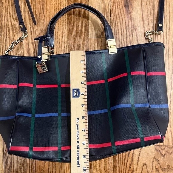 Tommy Hilfiger Medium Check Tote Bag with Crossbody Strap - Picture 7 of 7
